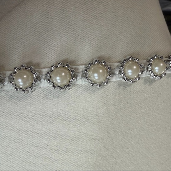 ChicMe White Pearl Strap Bow Wide Leg Jumpsuit Size M Elegant Wedding Easter - Picture 7 of 16